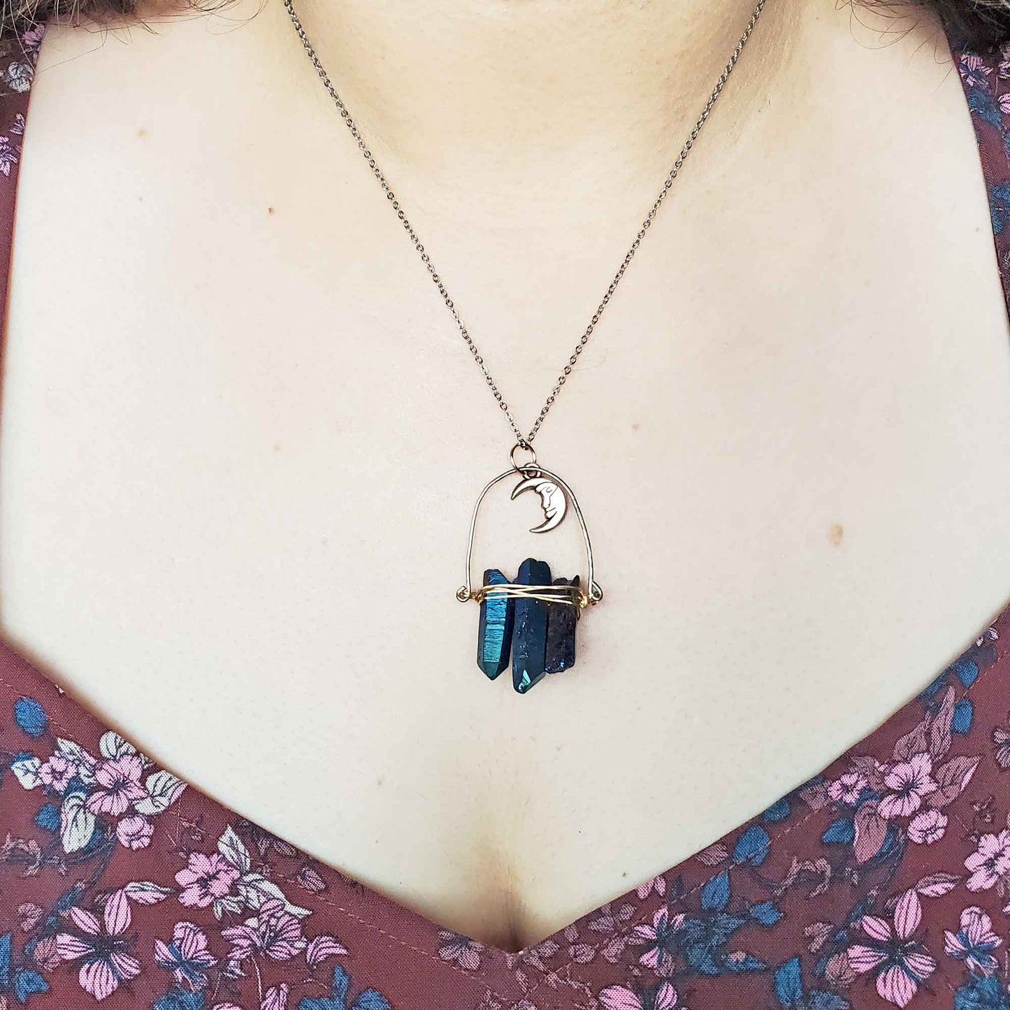 Blue Electroplated Quartz Moon Necklace – Truth, Power & Cosmic Vibes