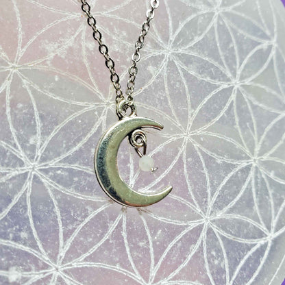 Moonstone Crescent Necklace – Lunar Grace & Intuitive Flow