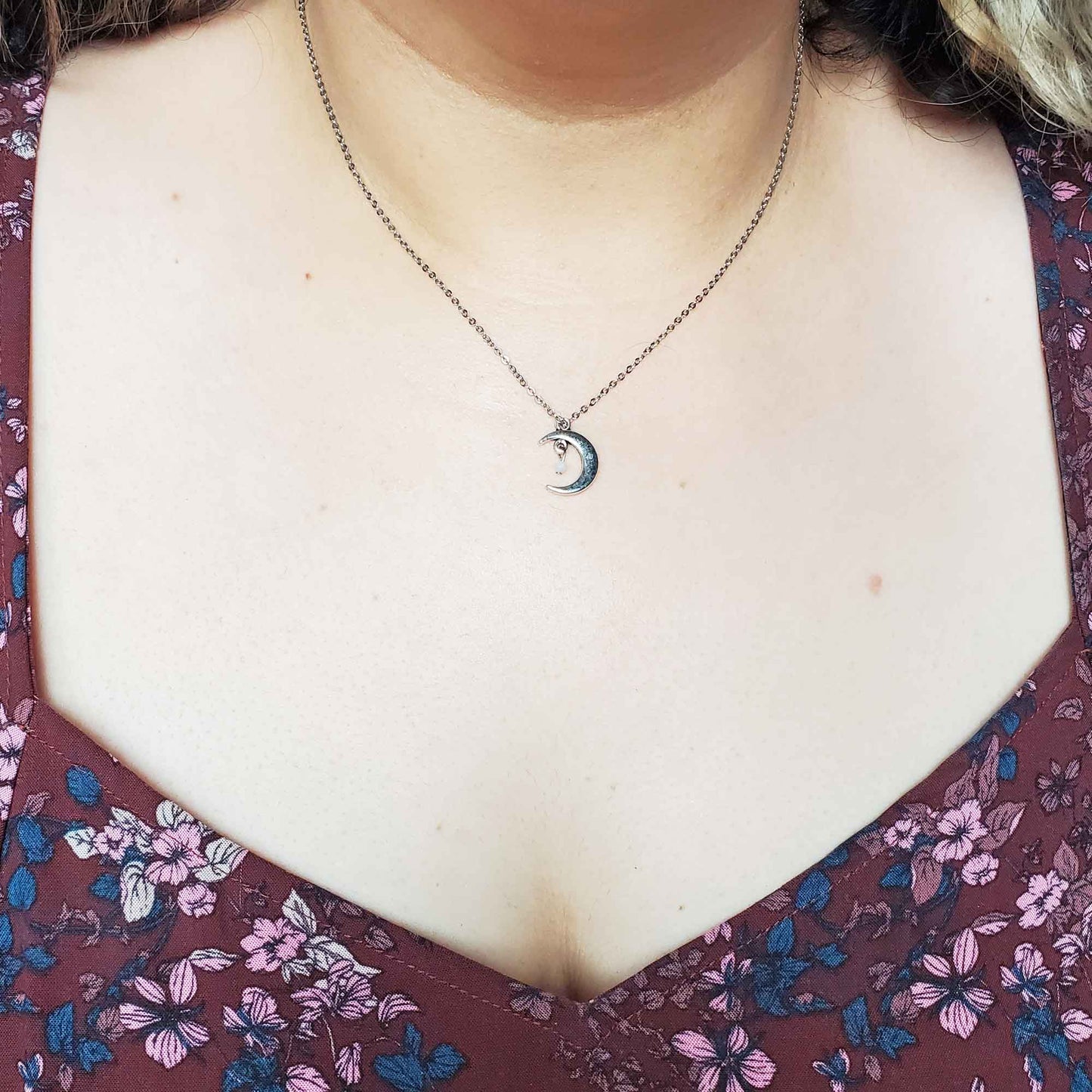 Moonstone Crescent Necklace – Lunar Grace & Intuitive Flow