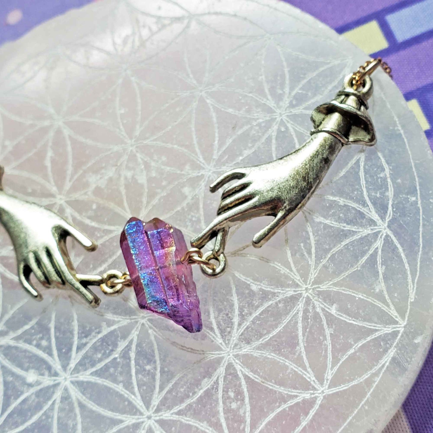 Angel Aura Amethyst Palm Necklace – Divine Guidance & Radiant Protection