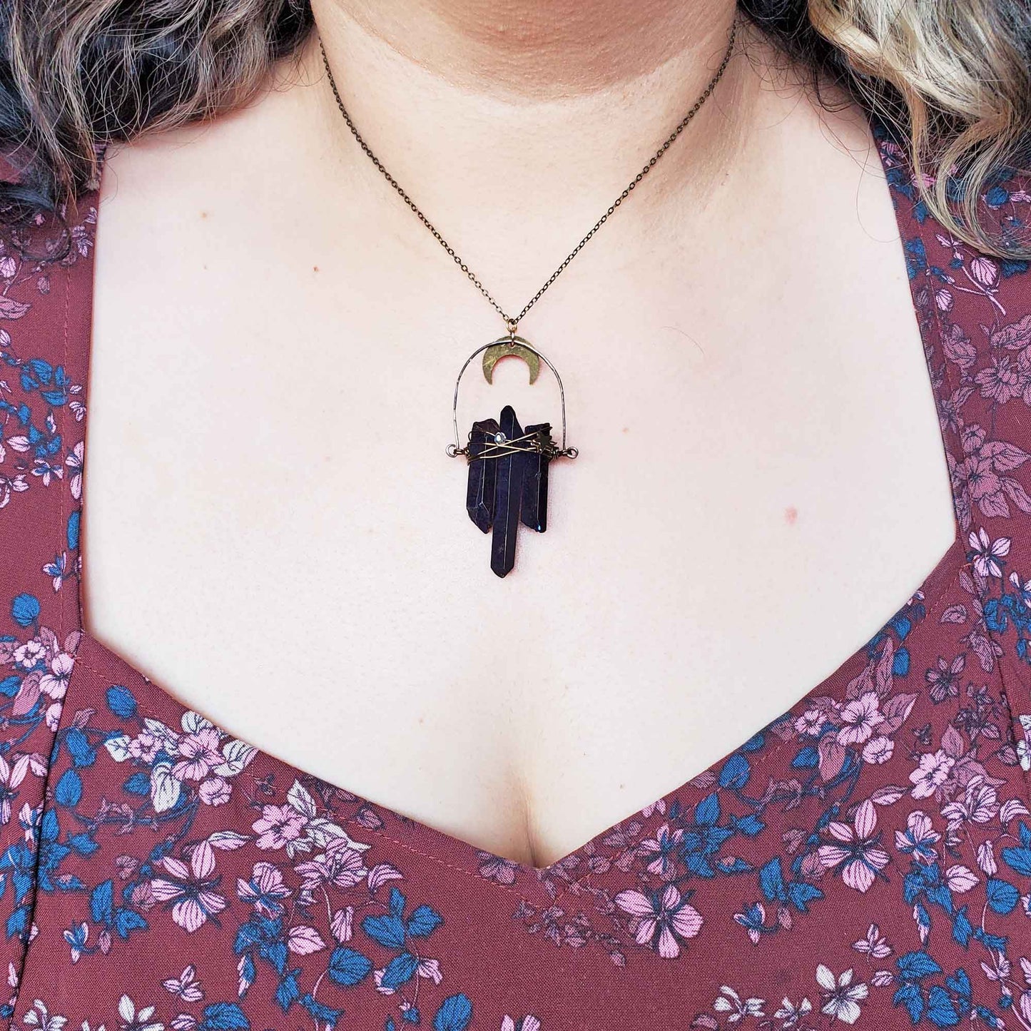 Sapphire Luster Quartz & Labradorite Moon Necklace – Intuition, Power & Celestial Vision